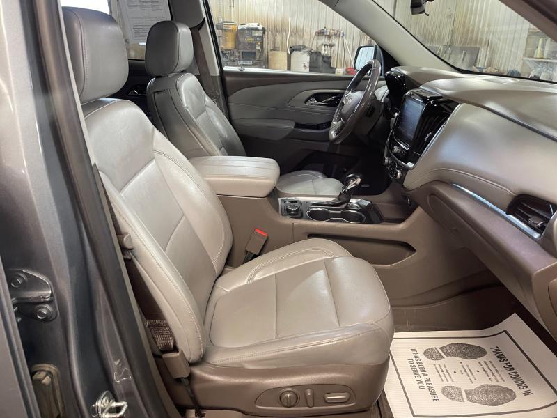used 2021 Chevrolet Traverse car, priced at $24,051
