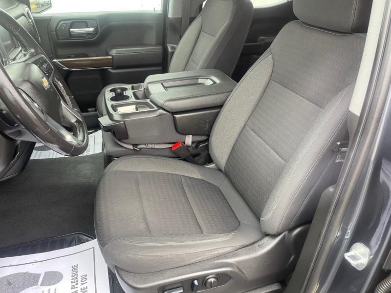 used 2022 Chevrolet Silverado 1500 car, priced at $31,995