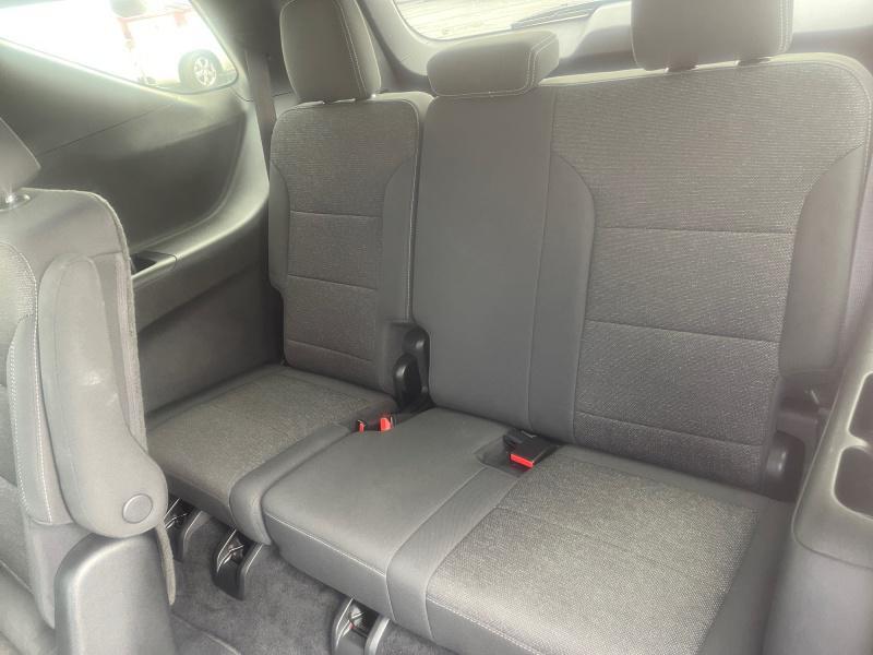 used 2024 Chevrolet Traverse car, priced at $39,995