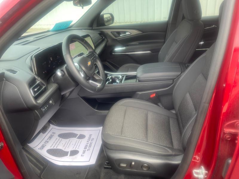 used 2024 Chevrolet Traverse car, priced at $39,995