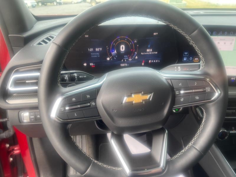 used 2024 Chevrolet Traverse car, priced at $39,995