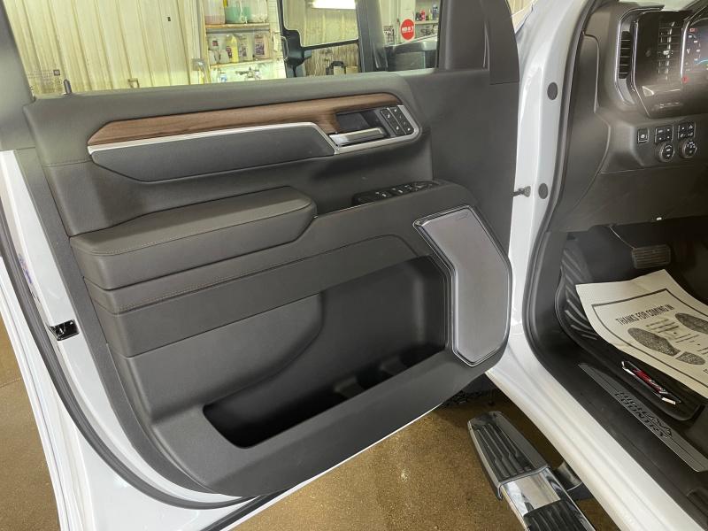 new 2025 Chevrolet Silverado 3500 car, priced at $91,240