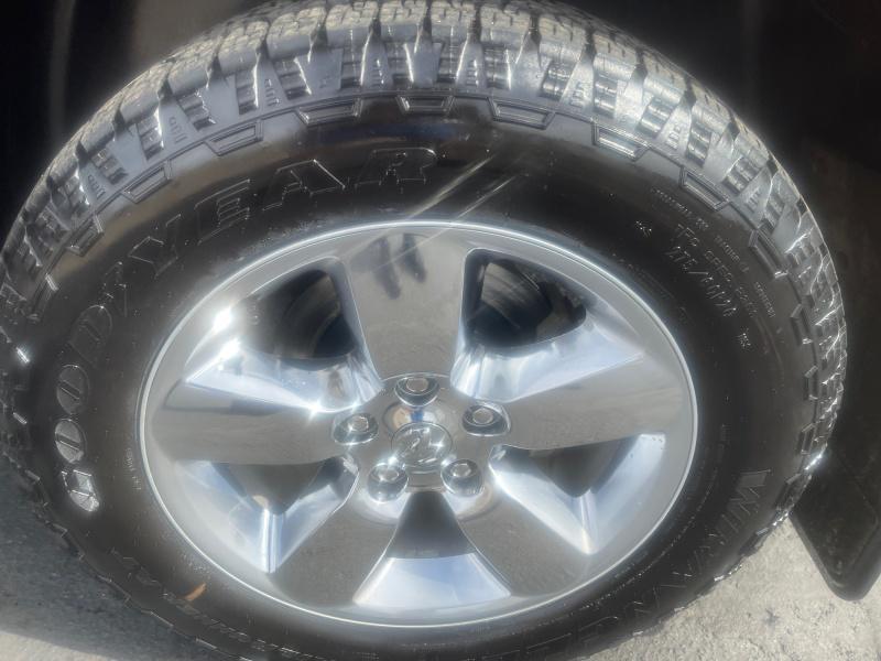 used 2018 Ram 1500 car, priced at $28,995