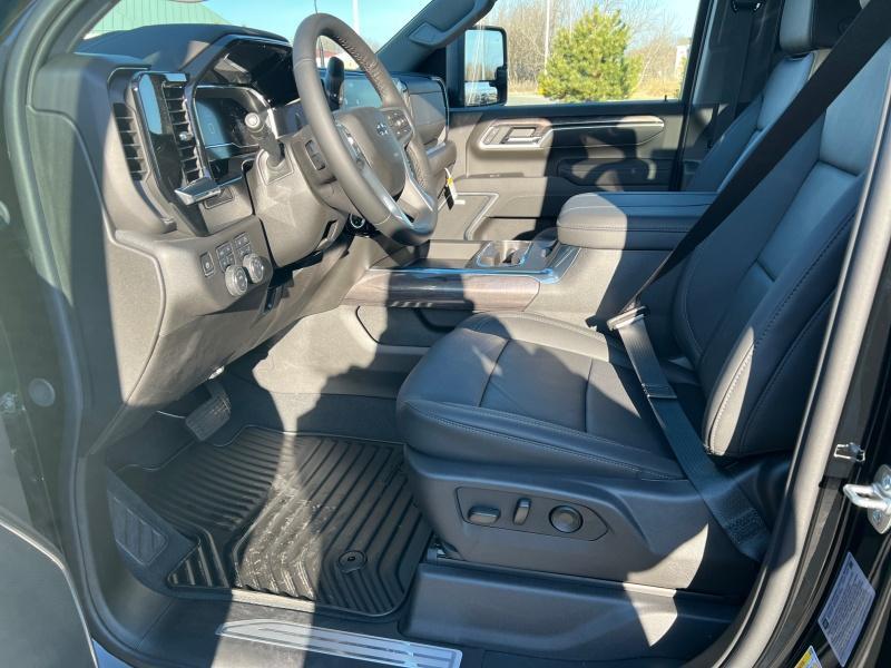 new 2025 Chevrolet Silverado 3500 car, priced at $82,729