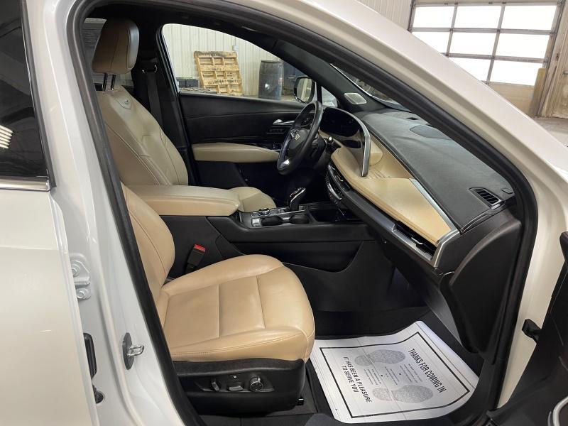 used 2024 Cadillac XT4 car, priced at $40,995
