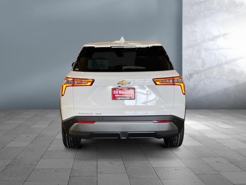 new 2025 Chevrolet Equinox car, priced at $30,394