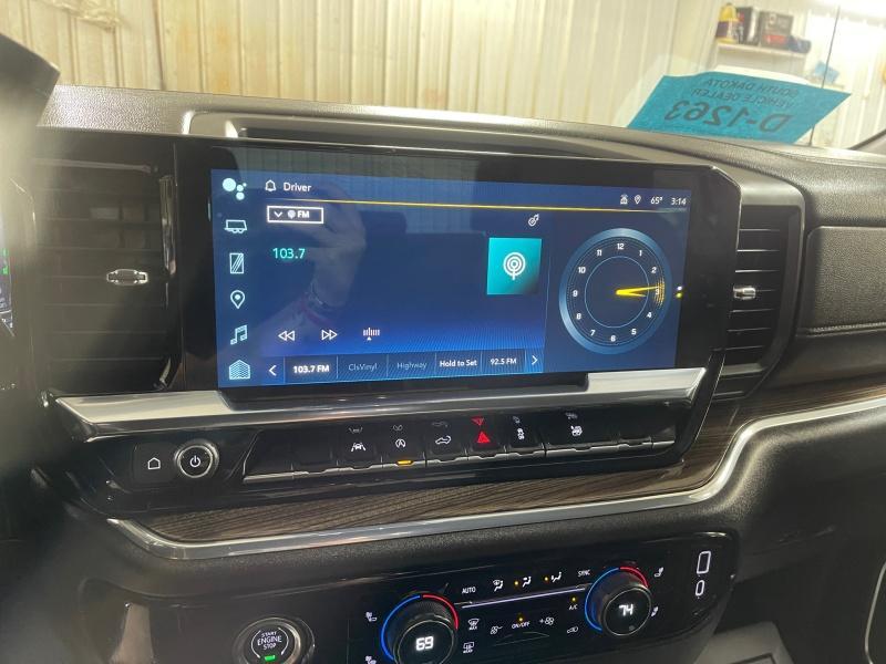 used 2024 Chevrolet Silverado 1500 car, priced at $42,995