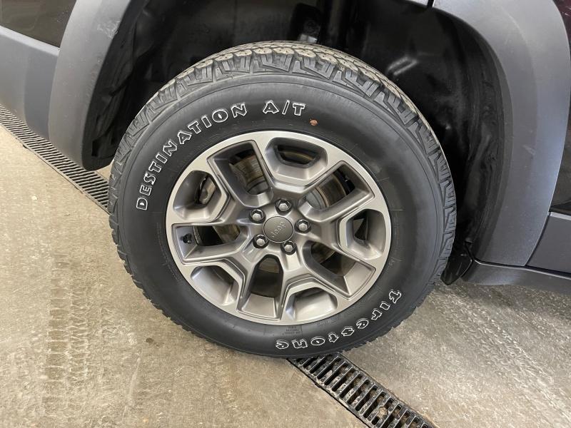 used 2020 Jeep Cherokee car, priced at $23,995