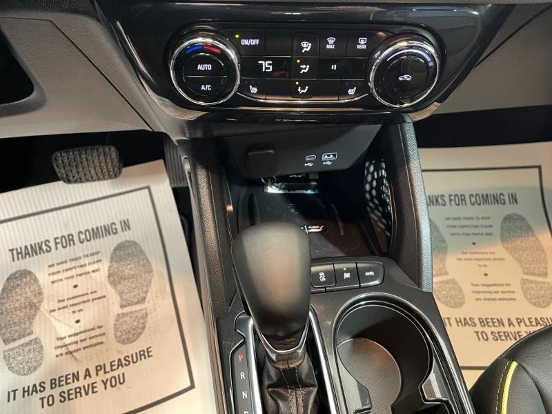 used 2025 Chevrolet TrailBlazer car, priced at $31,995