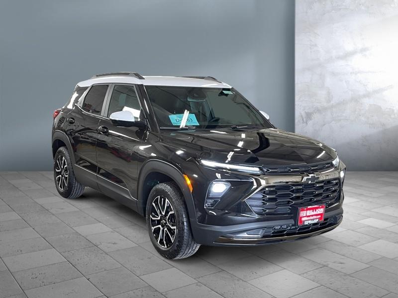 used 2025 Chevrolet TrailBlazer car, priced at $31,995