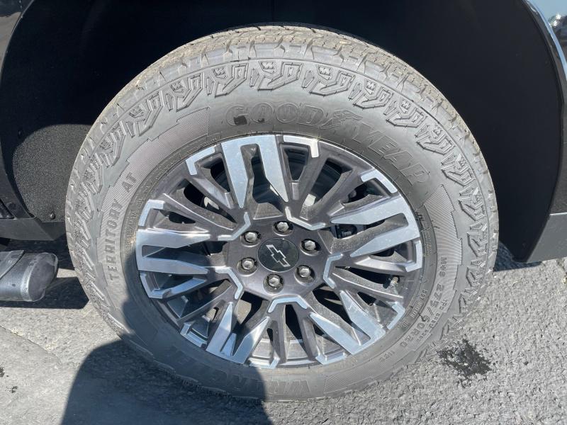 new 2025 Chevrolet Tahoe car, priced at $81,305