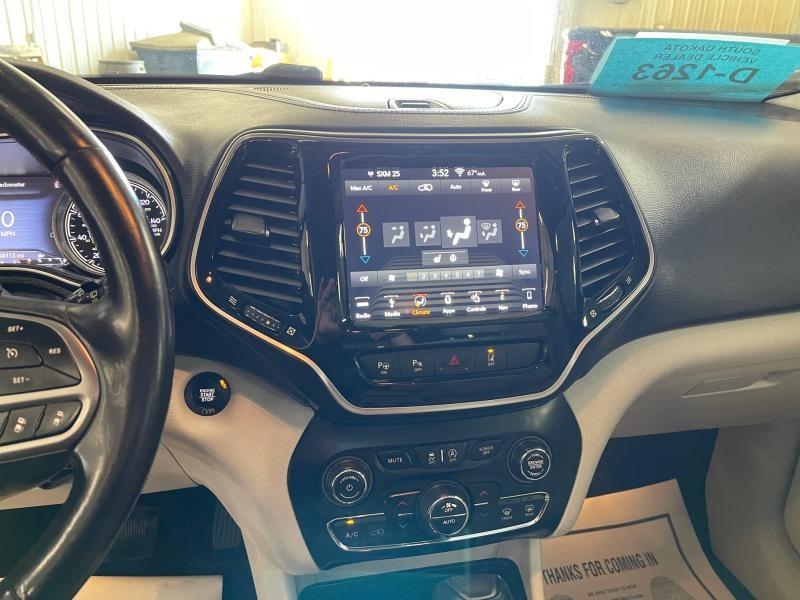 used 2019 Jeep Cherokee car, priced at $18,495
