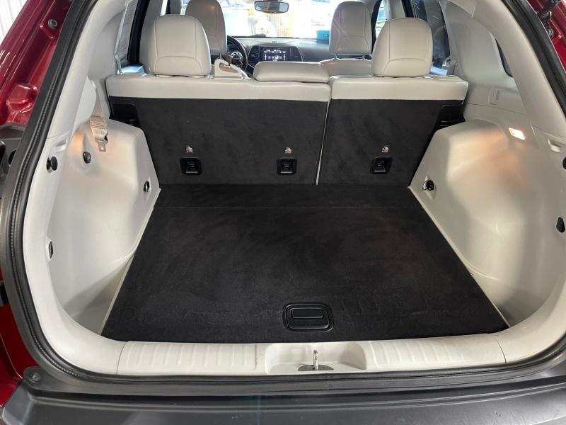 used 2019 Jeep Cherokee car, priced at $18,495