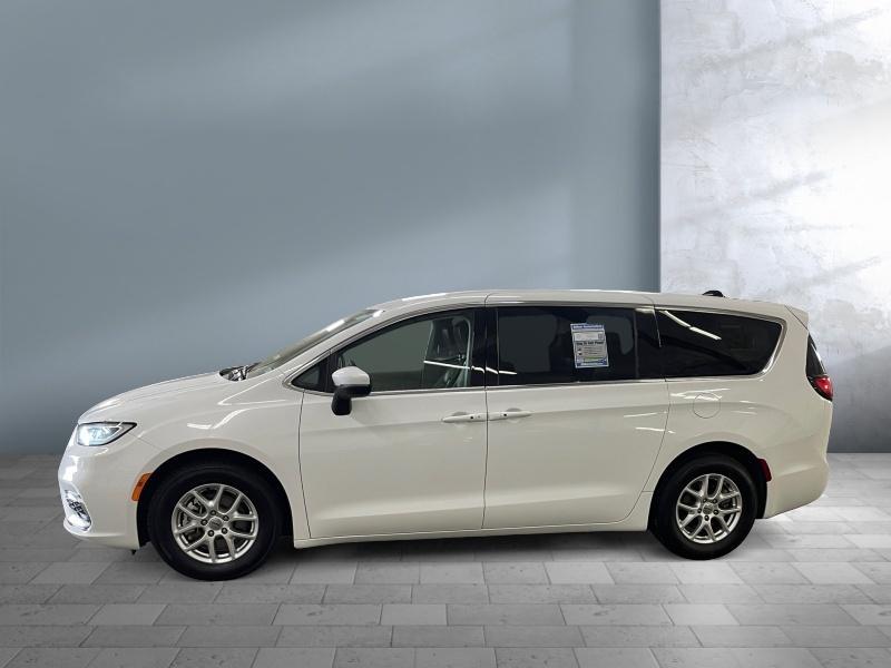 used 2023 Chrysler Pacifica car, priced at $24,995