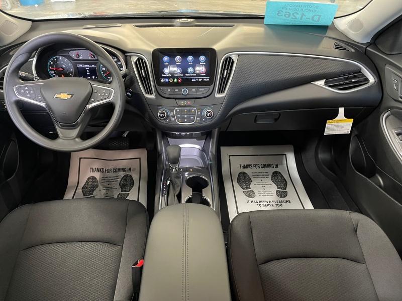 new 2025 Chevrolet Malibu car, priced at $29,694