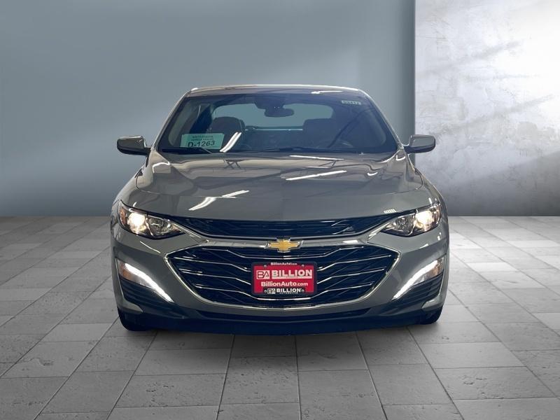 new 2025 Chevrolet Malibu car, priced at $29,694