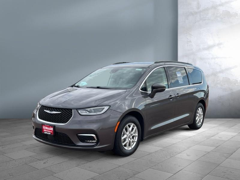 used 2022 Chrysler Pacifica car, priced at $24,995