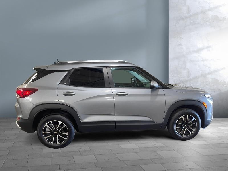 used 2025 Chevrolet TrailBlazer car, priced at $27,995