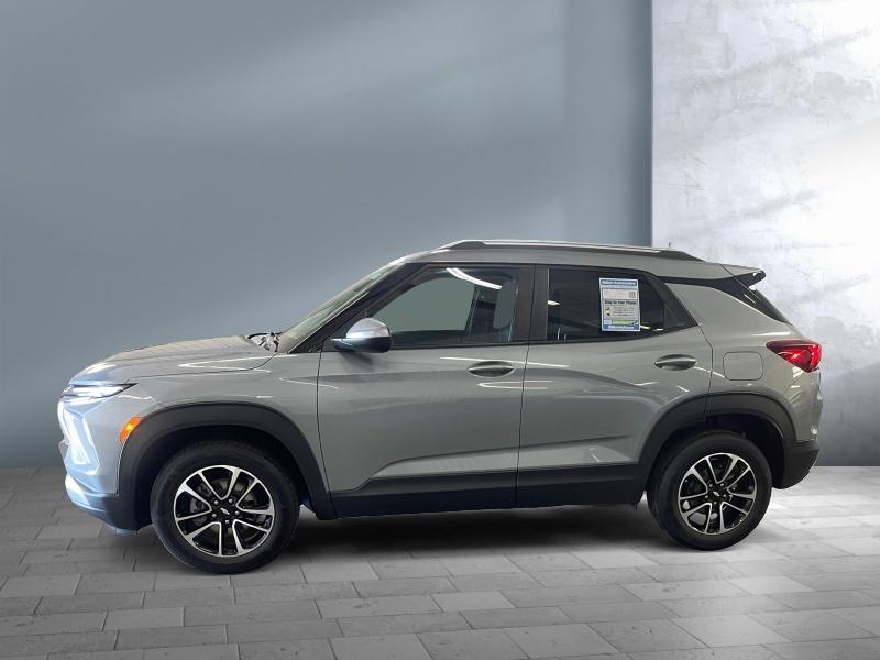 used 2025 Chevrolet TrailBlazer car, priced at $27,995