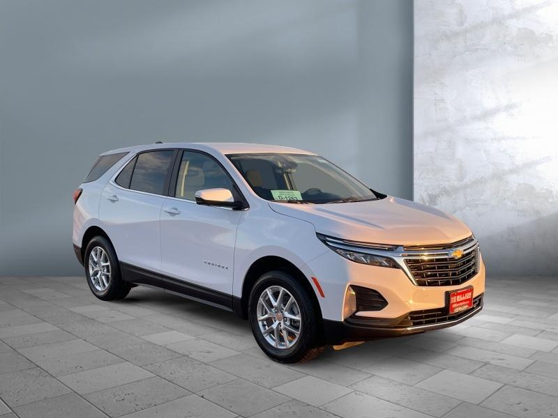 new 2024 Chevrolet Equinox car, priced at $33,439