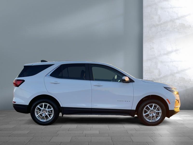 new 2024 Chevrolet Equinox car, priced at $33,439