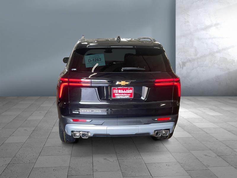 new 2025 Chevrolet Traverse car, priced at $45,060