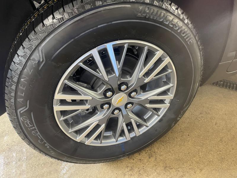 new 2025 Chevrolet Traverse car, priced at $45,060