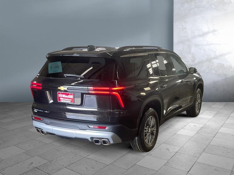 new 2025 Chevrolet Traverse car, priced at $45,060