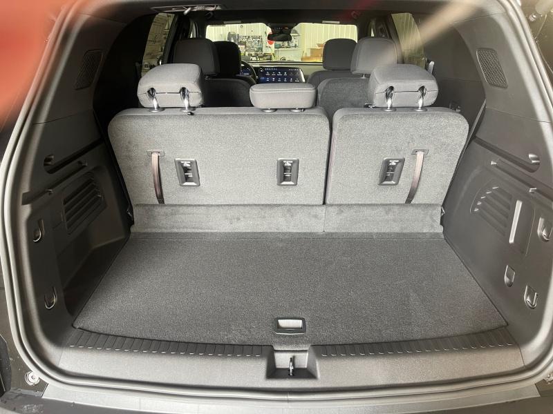 new 2025 Chevrolet Traverse car, priced at $45,060