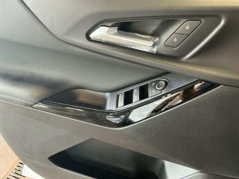 new 2026 Chevrolet Equinox car, priced at $30,495