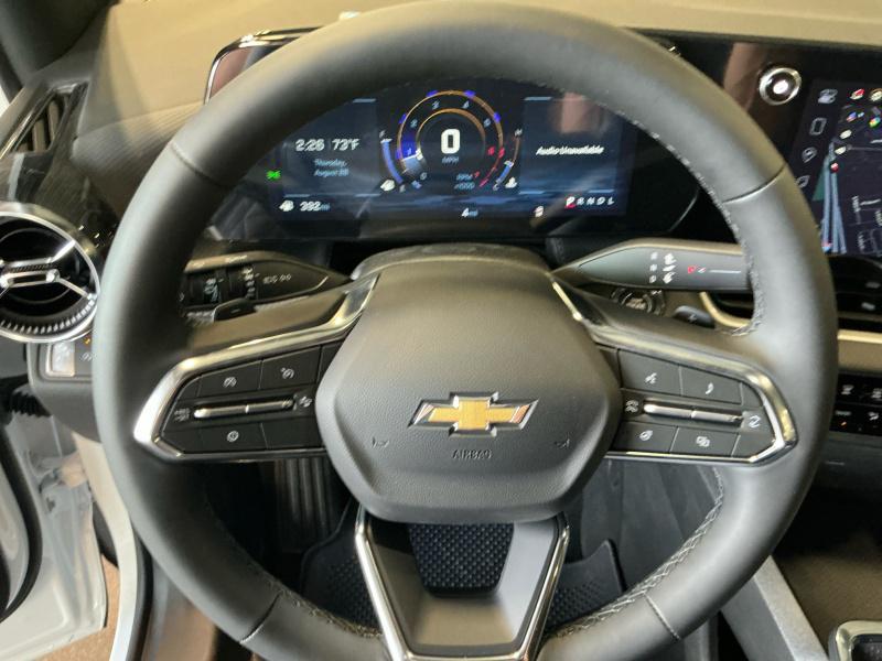new 2026 Chevrolet Equinox car, priced at $30,495