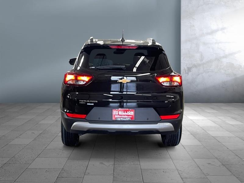 new 2025 Chevrolet TrailBlazer car, priced at $28,984