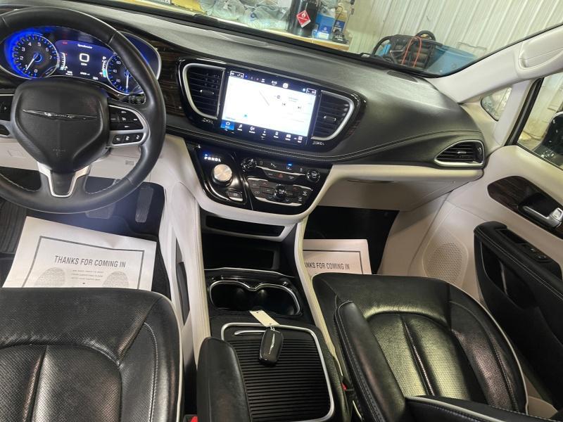 used 2023 Chrysler Pacifica car, priced at $30,995