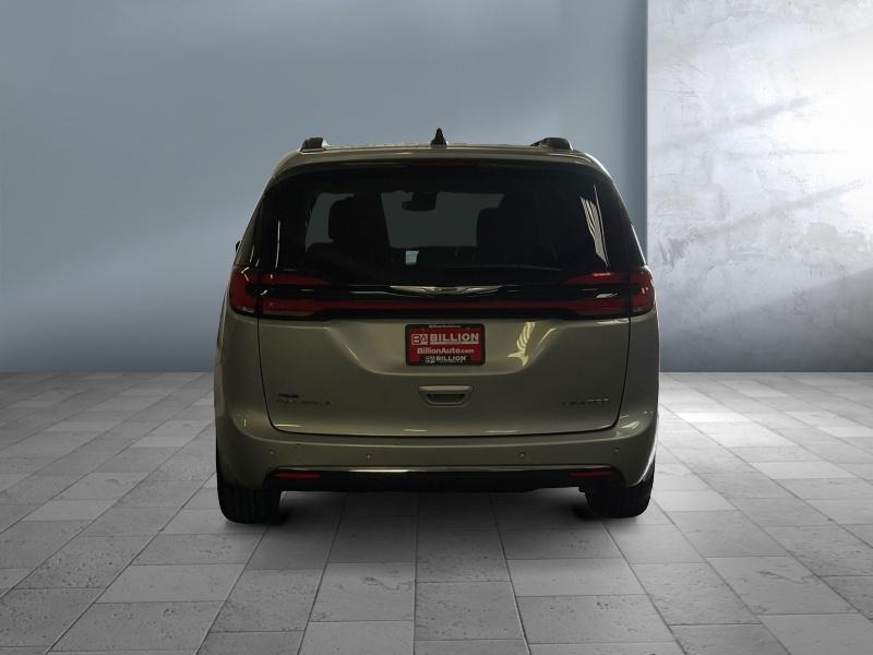used 2023 Chrysler Pacifica car, priced at $30,995