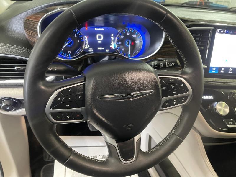used 2023 Chrysler Pacifica car, priced at $30,995