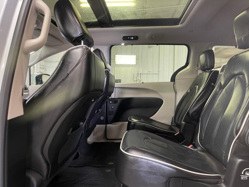 used 2023 Chrysler Pacifica car, priced at $30,995