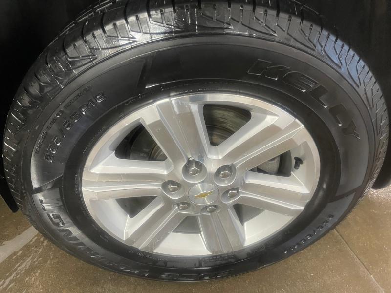 used 2014 Chevrolet Traverse car, priced at $9,995