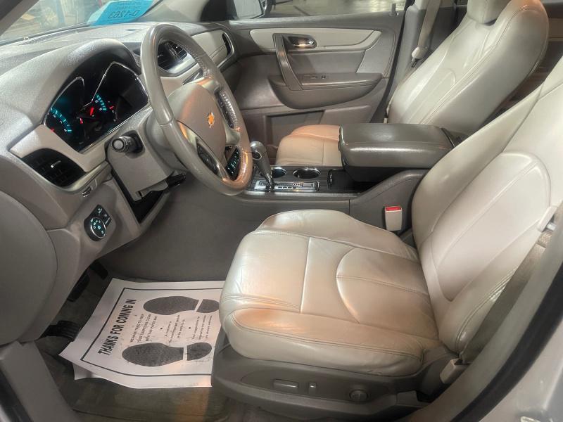 used 2014 Chevrolet Traverse car, priced at $9,995