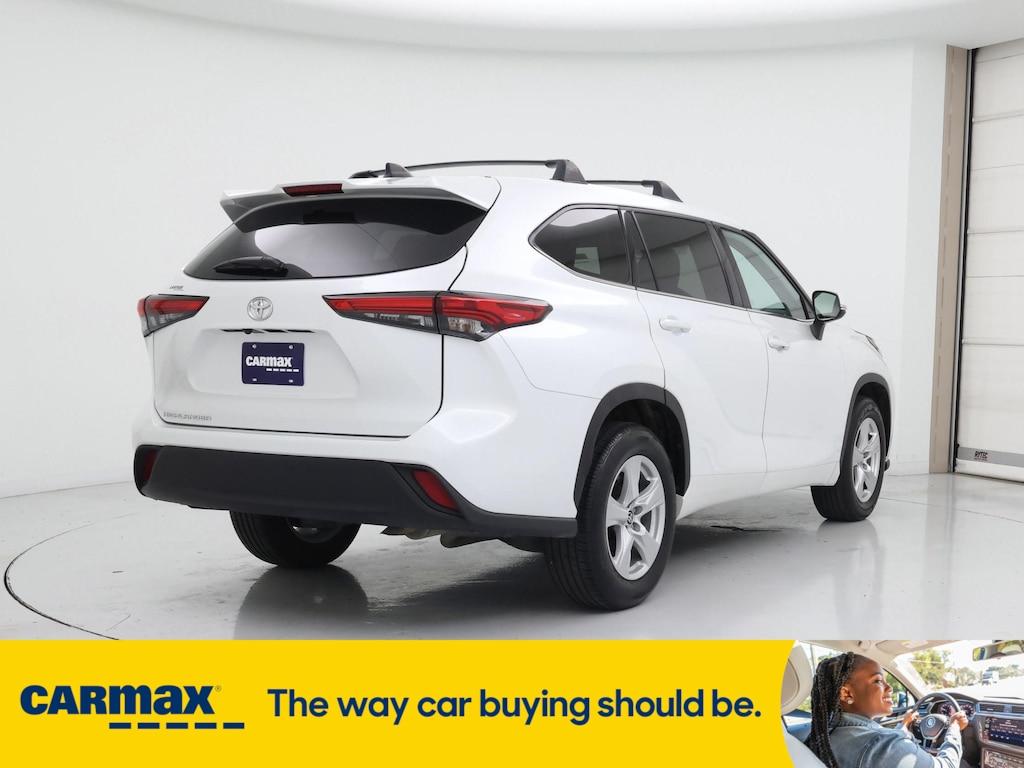 used 2022 Toyota Highlander car, priced at $28,998