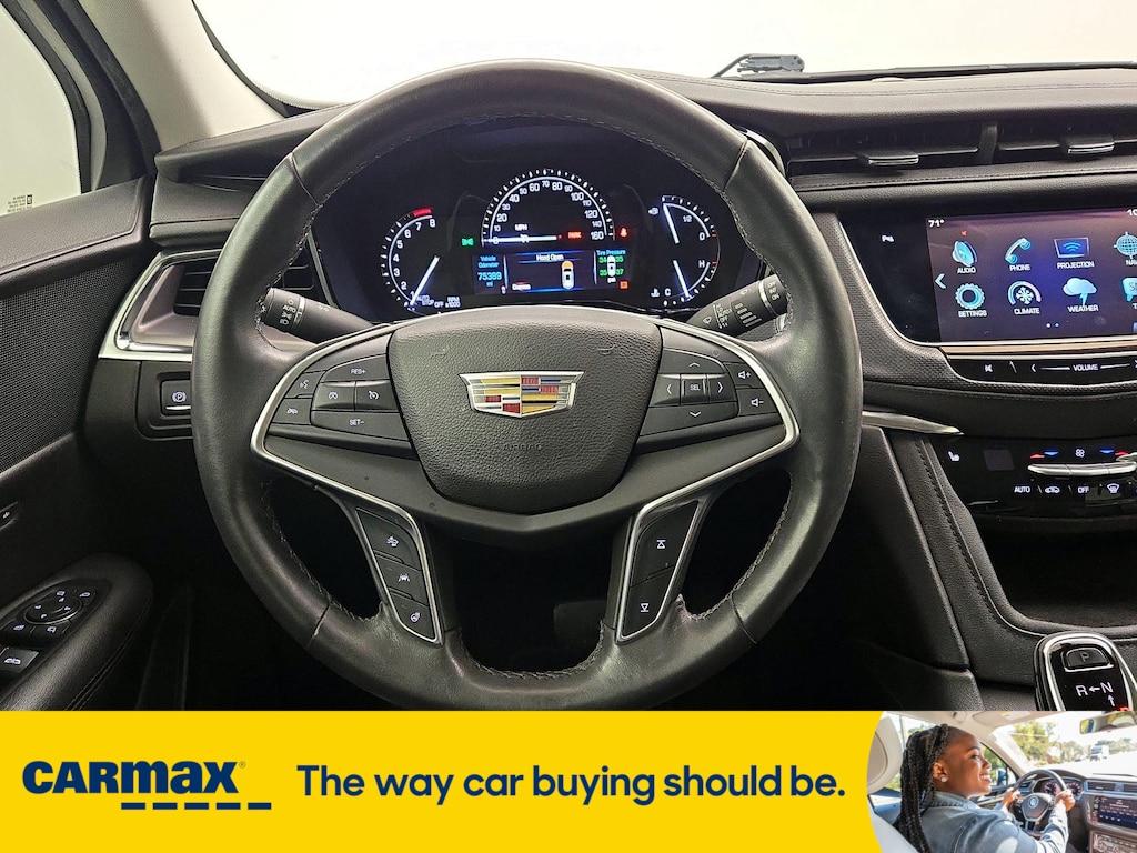 used 2017 Cadillac XT5 car, priced at $21,998