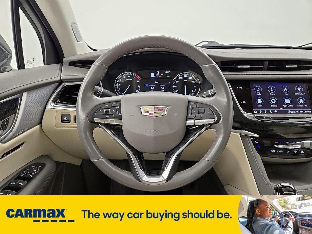 used 2023 Cadillac XT6 car, priced at $32,998