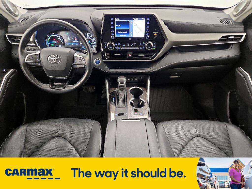 used 2020 Toyota Highlander Hybrid car, priced at $37,998