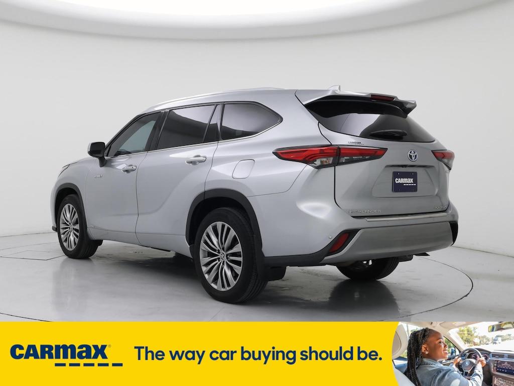 used 2021 Toyota Highlander Hybrid car, priced at $43,998
