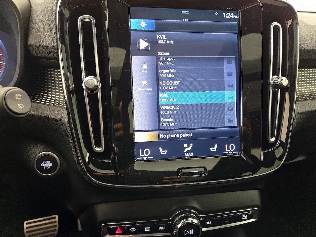 used 2022 Volvo XC40 car, priced at $24,998