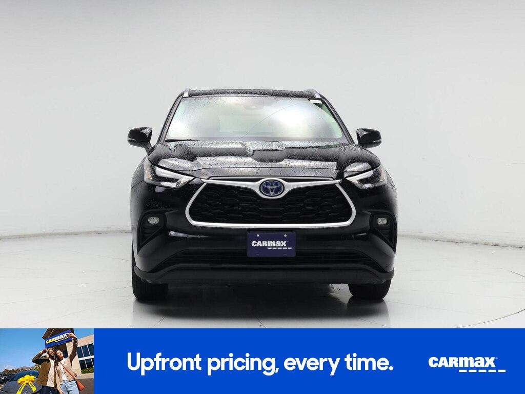 used 2021 Toyota Highlander Hybrid car, priced at $32,998