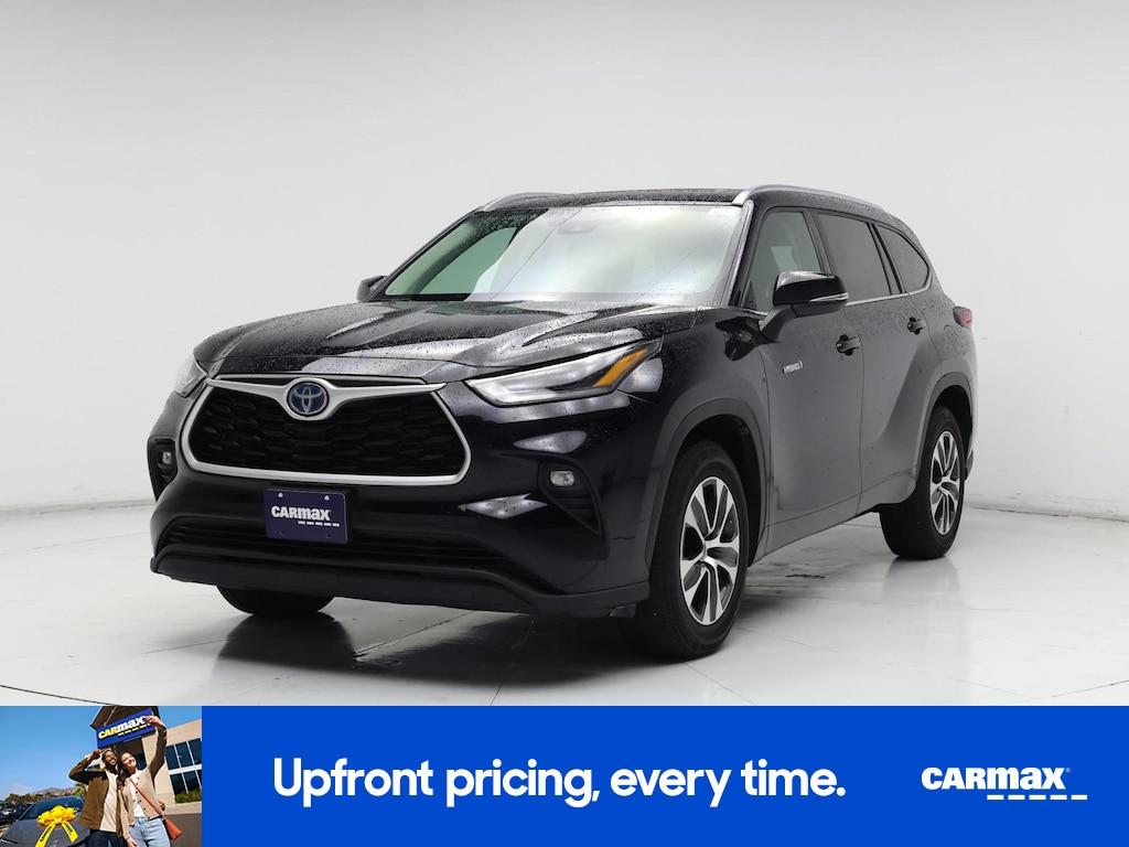 used 2021 Toyota Highlander Hybrid car, priced at $32,998