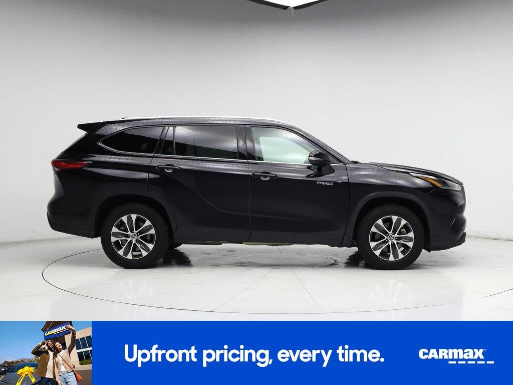 used 2021 Toyota Highlander Hybrid car, priced at $32,998