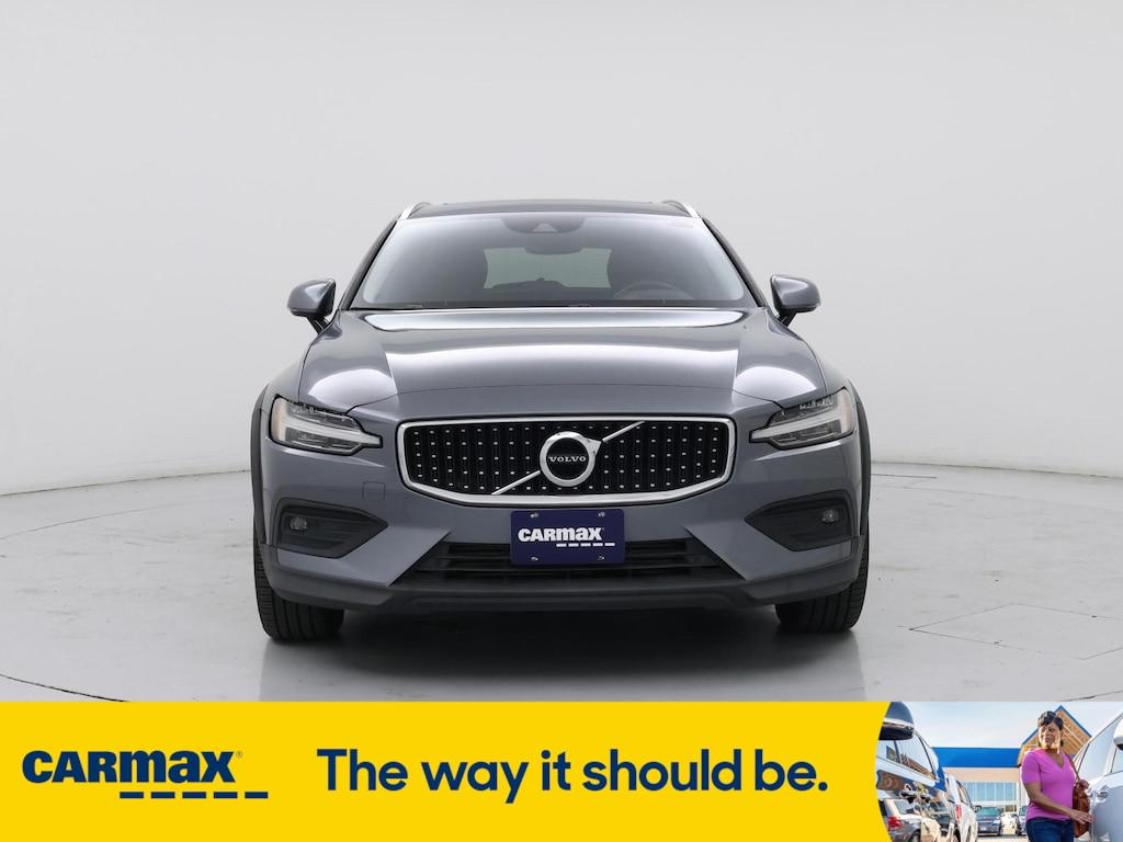 used 2021 Volvo V60 Cross Country car, priced at $30,998