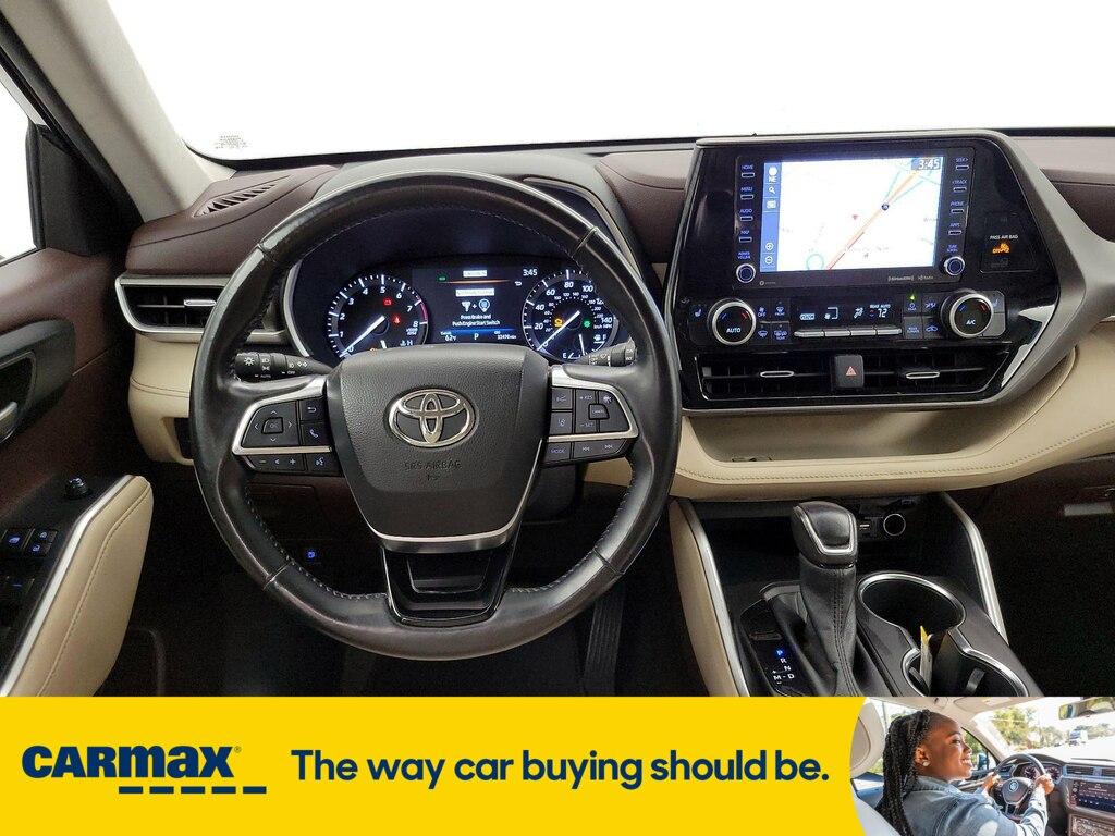 used 2021 Toyota Highlander car, priced at $35,998