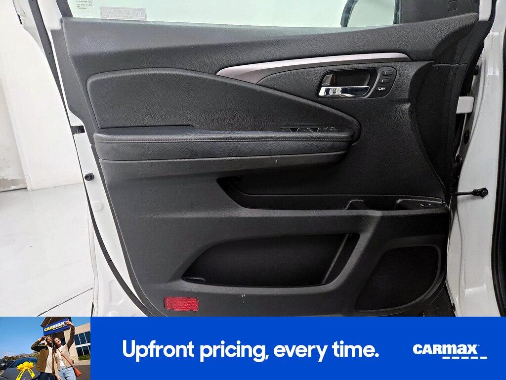 used 2021 Honda Pilot car, priced at $25,998